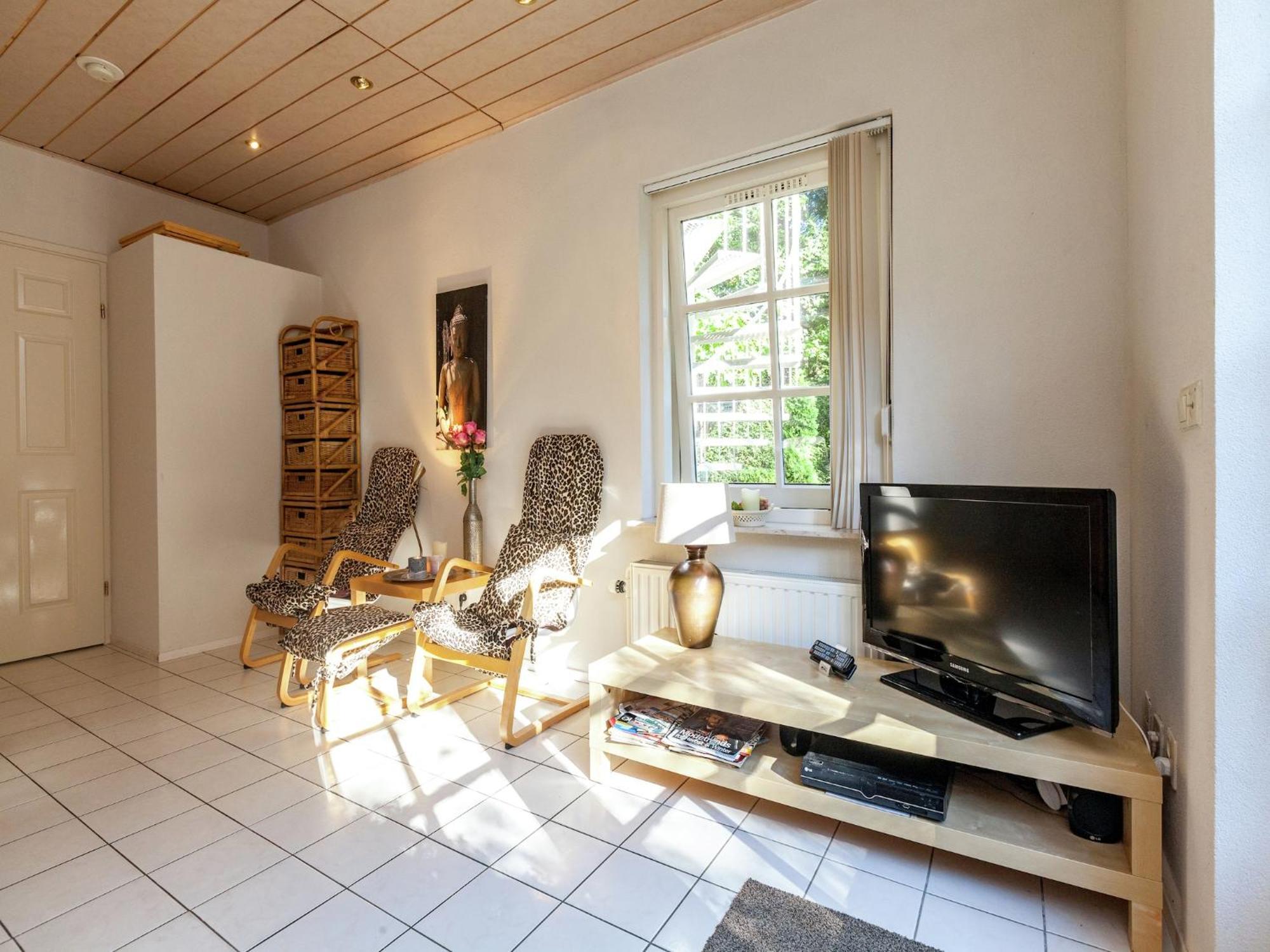 Quaint Apartment In Oostkapelle Zealand With Terrace Eksteriør billede
